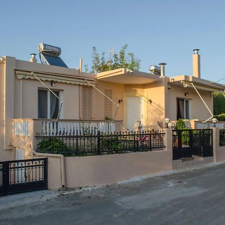 Villa Aretaki Kalamaki  Exterior photo